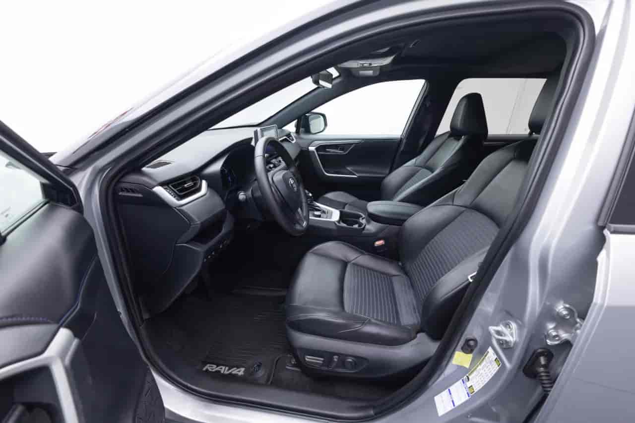 TOYOTA RAV4 - 10