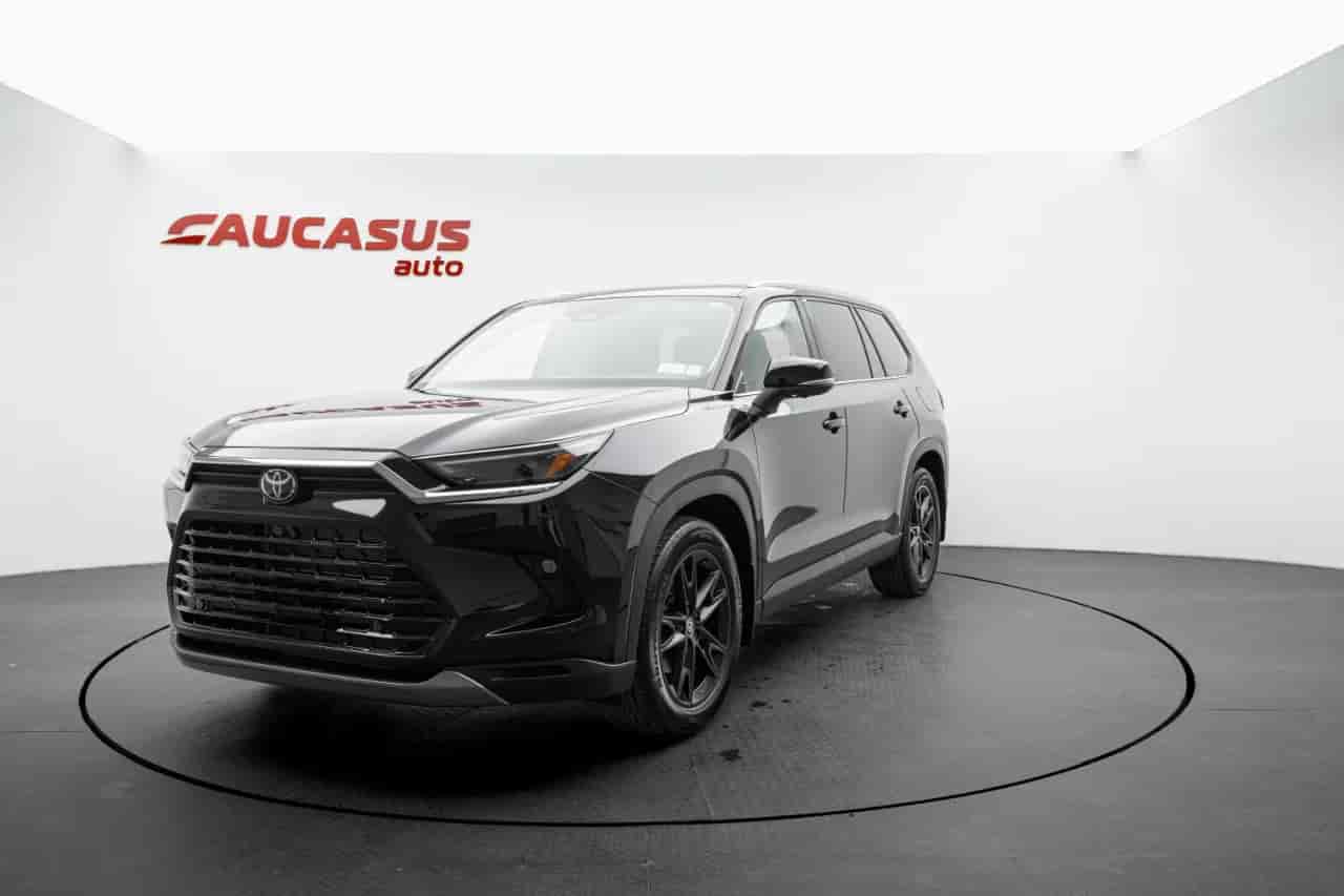 TOYOTA Grand Highlander - 1