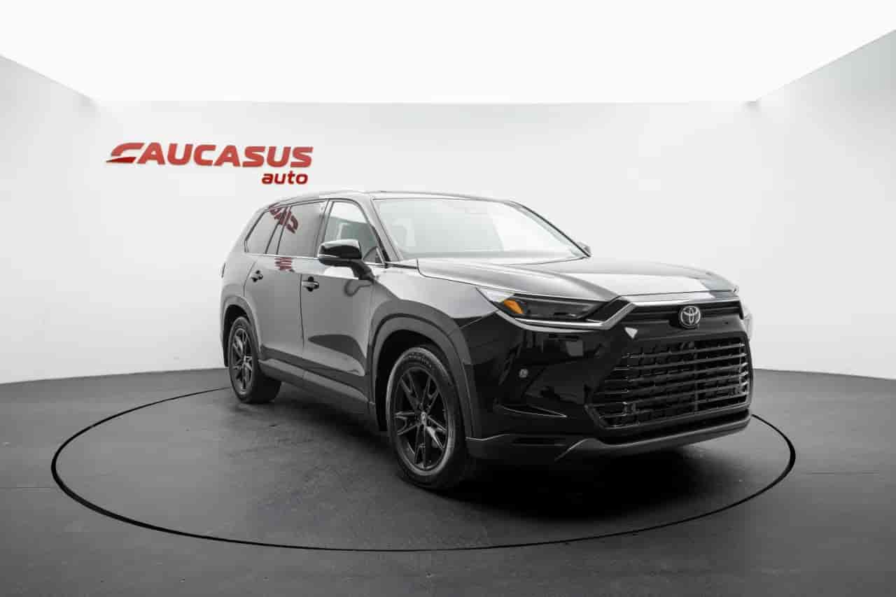 TOYOTA Grand Highlander - 3