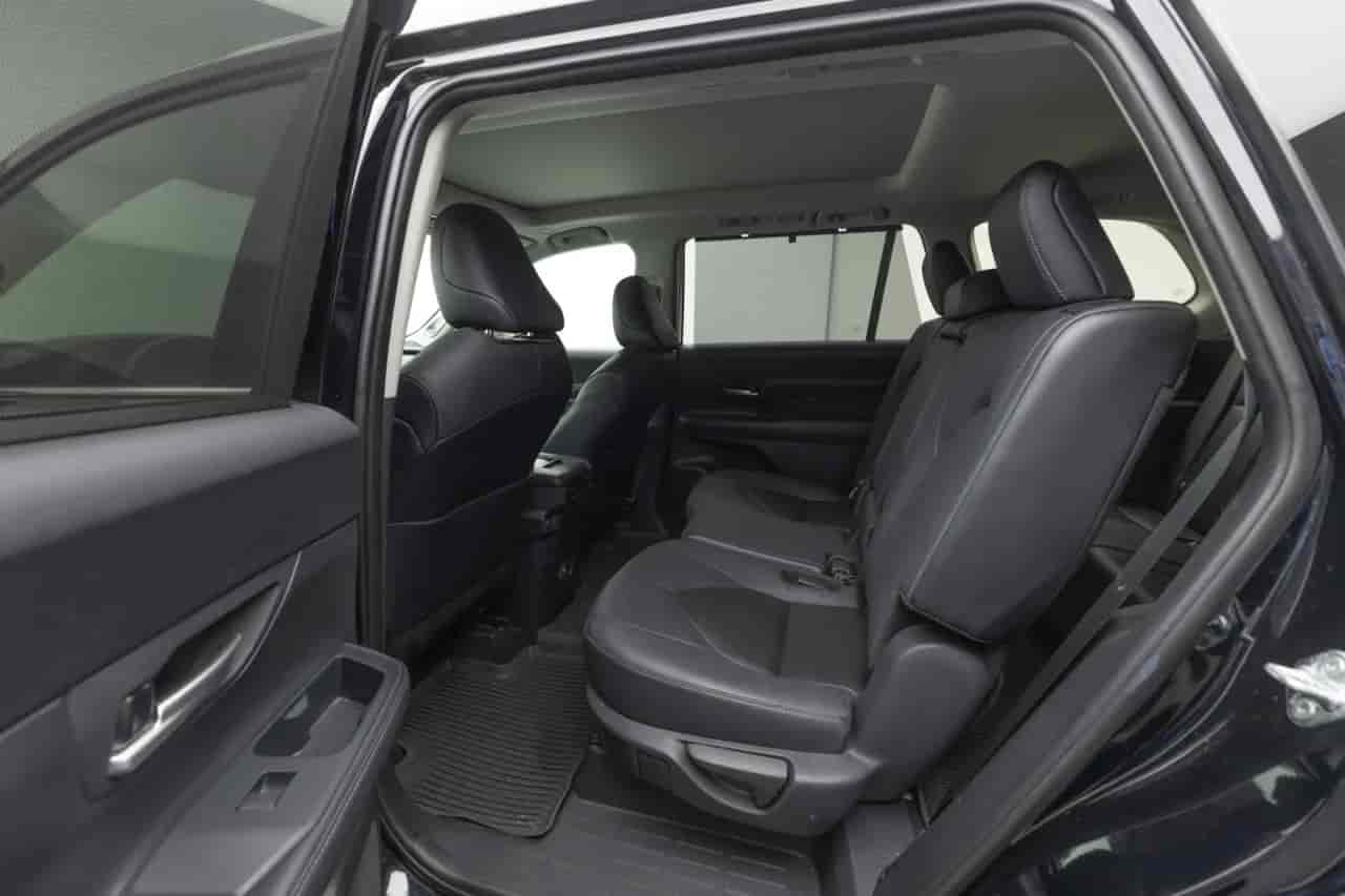 TOYOTA Grand Highlander - 8