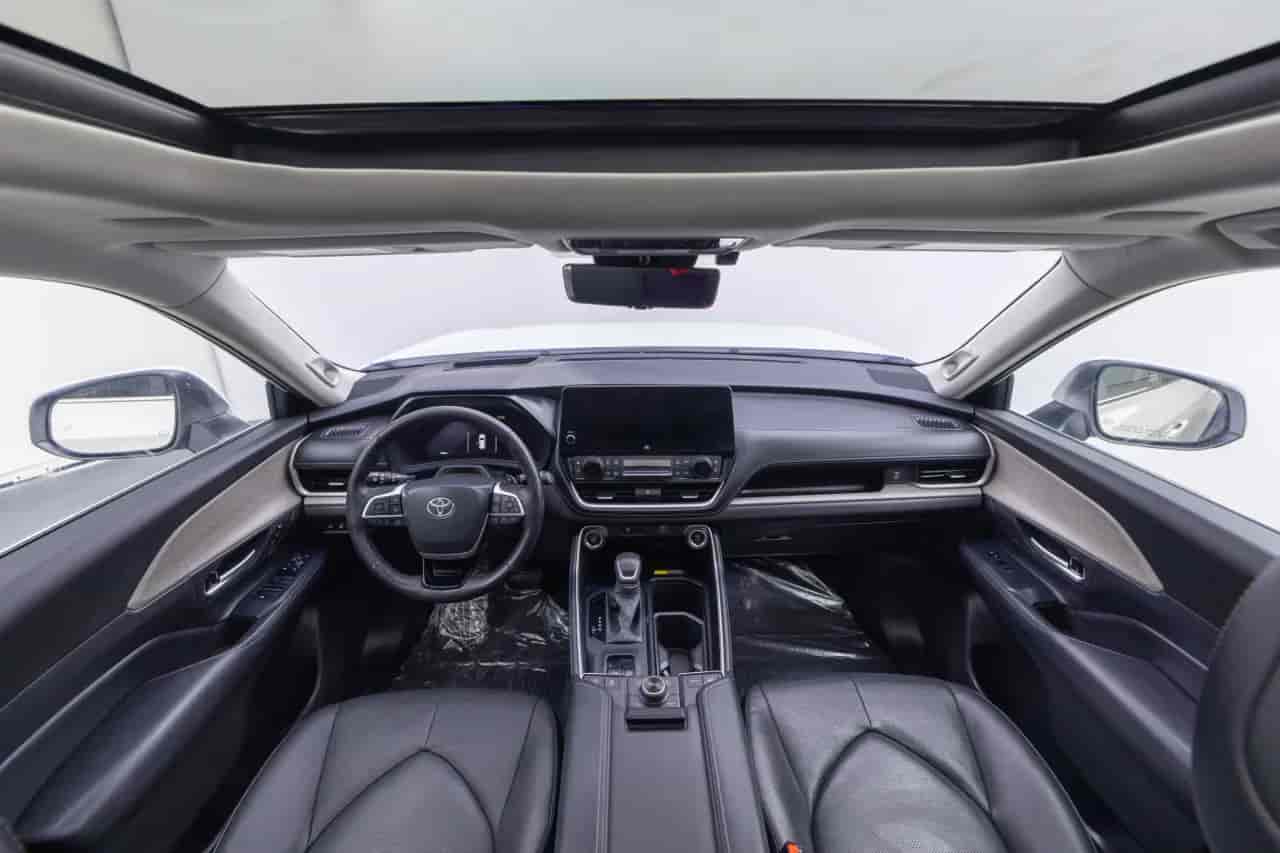 TOYOTA Grand Highlander - 9