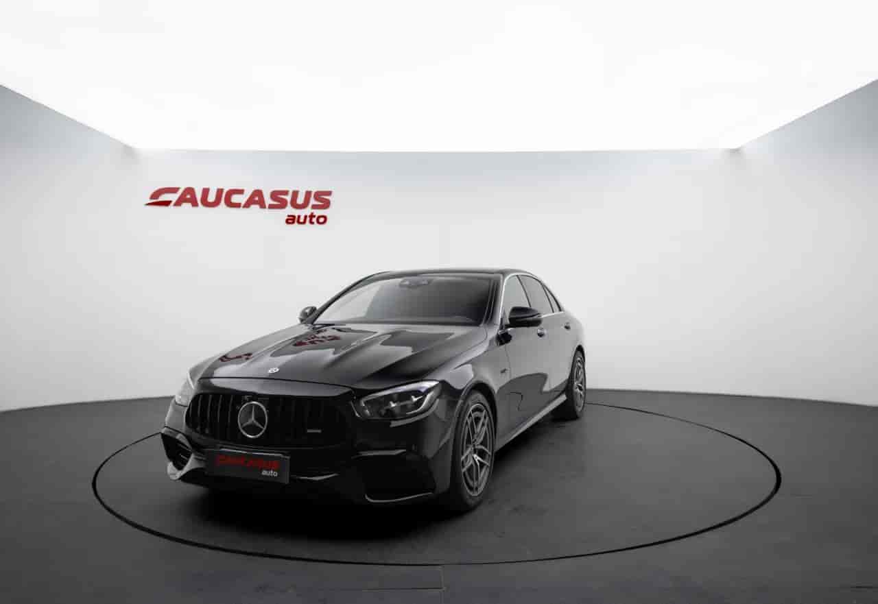 MERCEDES-BENZ E-Class - 1