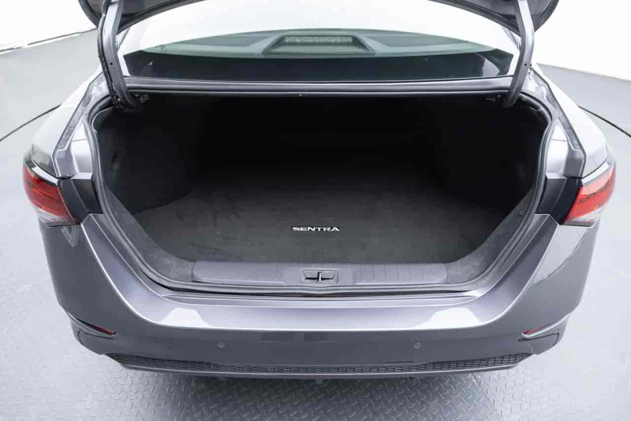 NISSAN Sentra - 7