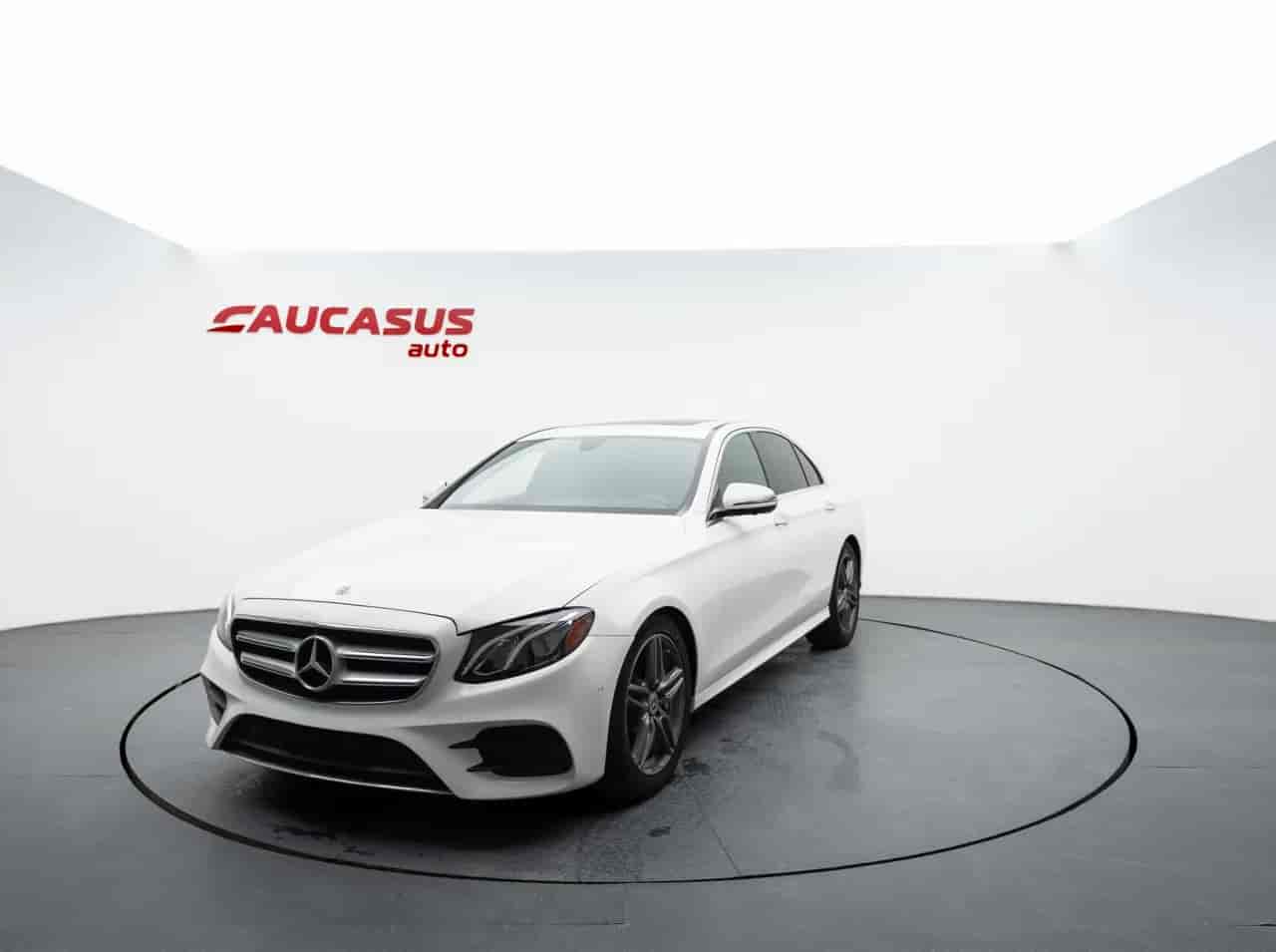 MERCEDES-BENZ E-Class - 1