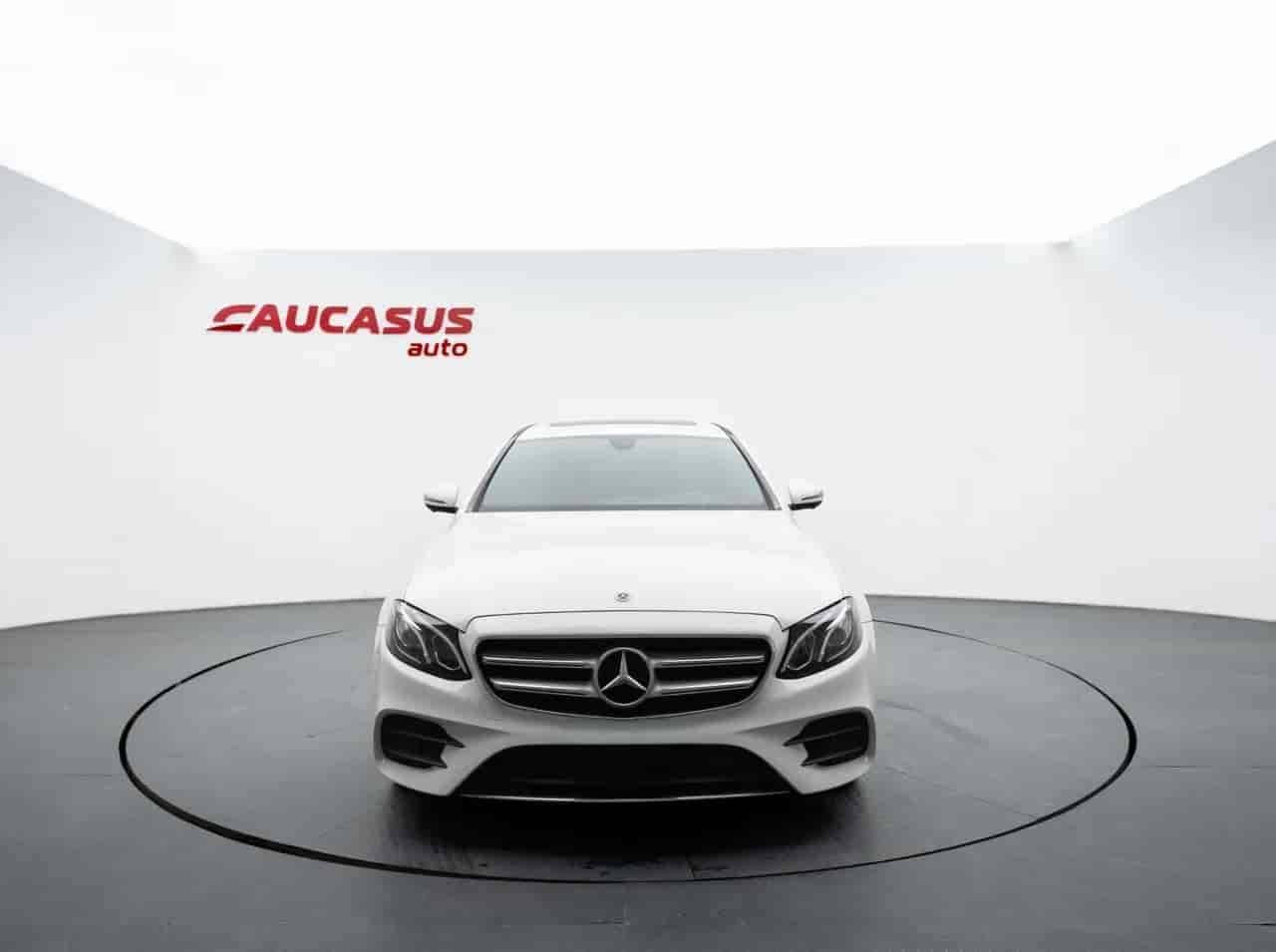 MERCEDES-BENZ E-Class - 2