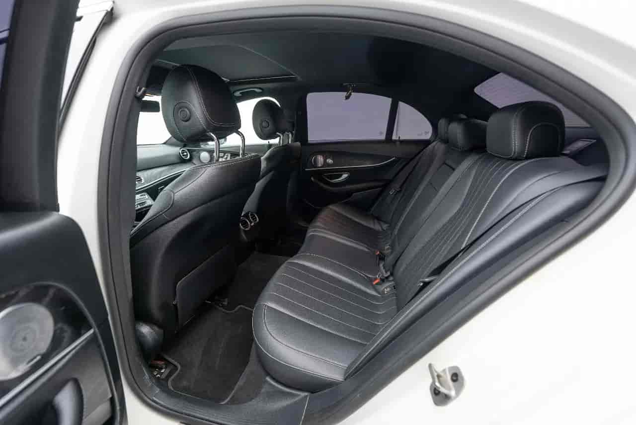MERCEDES-BENZ E-Class - 8
