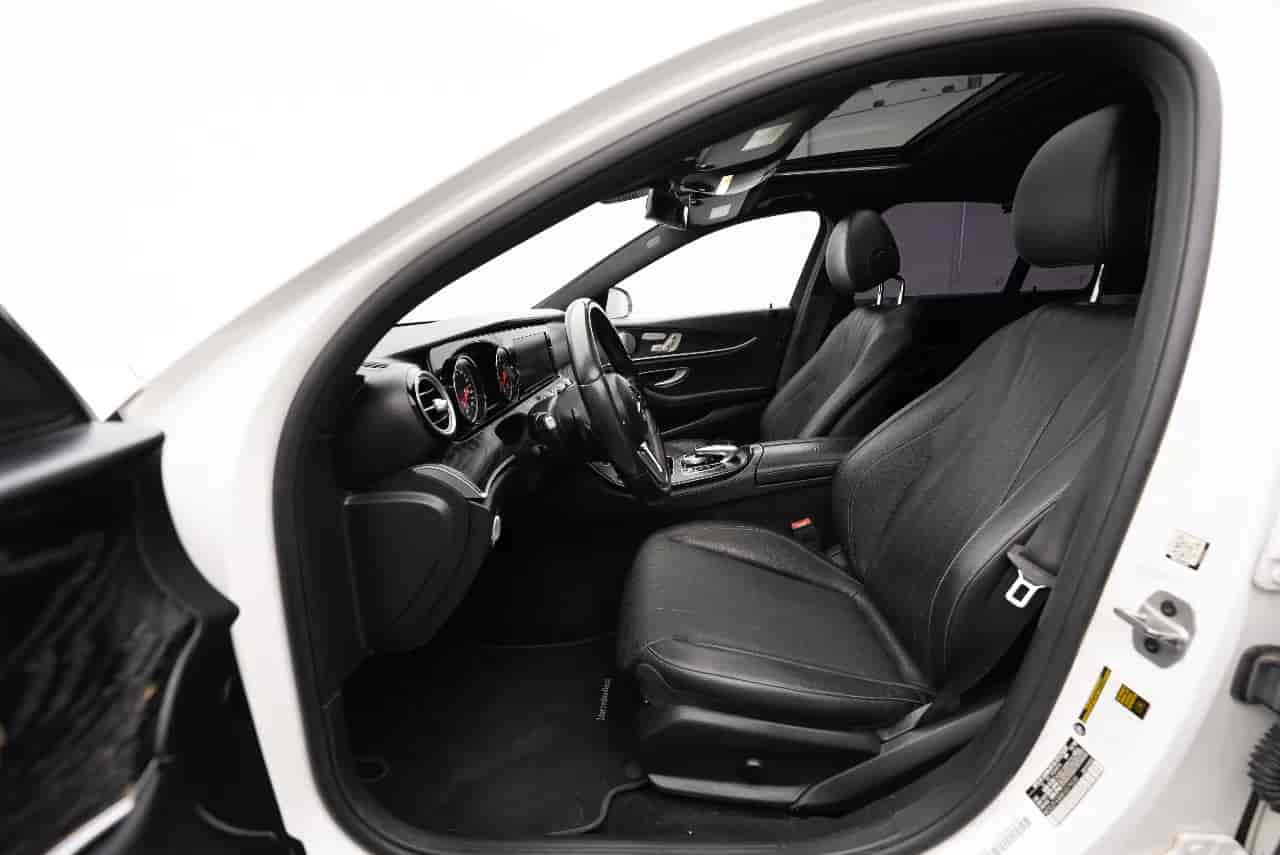 MERCEDES-BENZ E-Class - 10