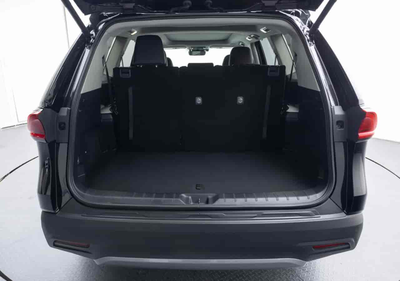 TOYOTA Grand Highlander - 7