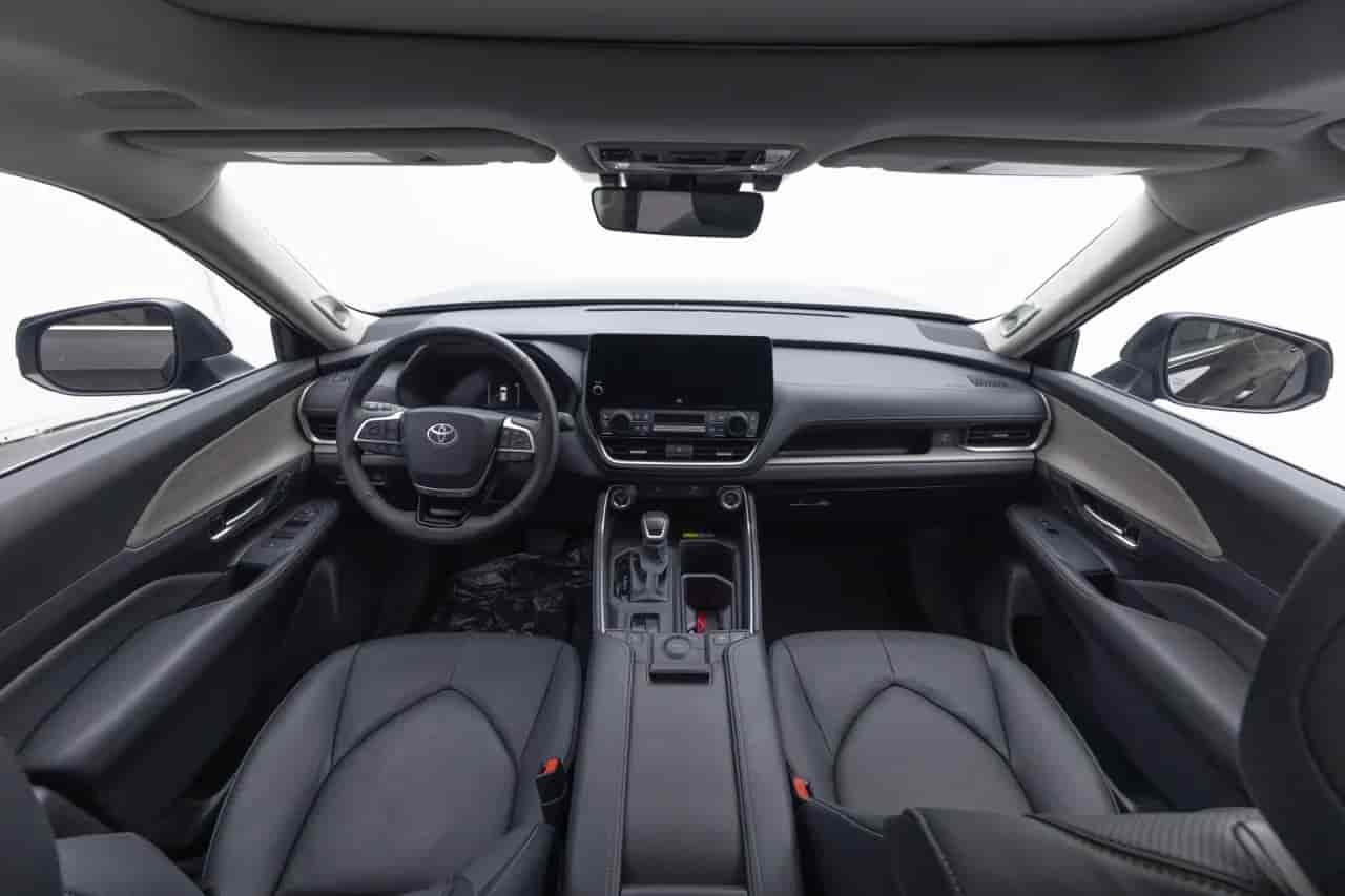 TOYOTA Grand Highlander - 9
