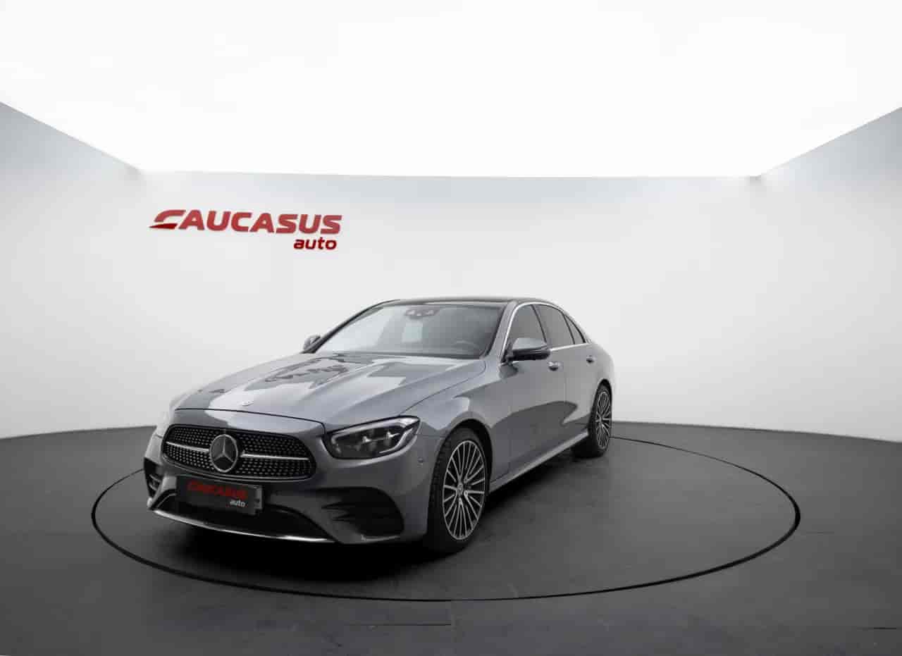 MERCEDES-BENZ E-Class - 1