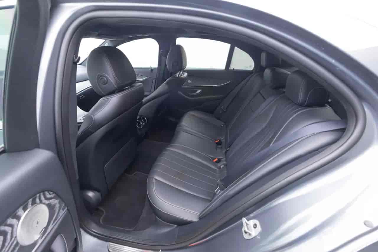 MERCEDES-BENZ E-Class - 8