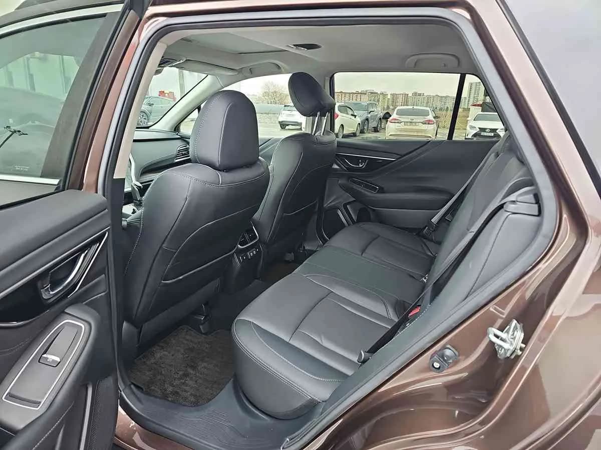SUBARU Outback - 8