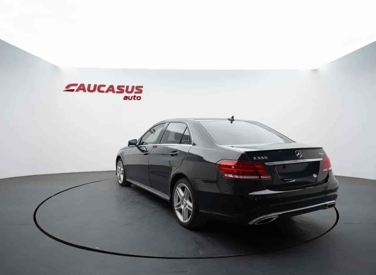 MERCEDES-BENZ E-Class - 6