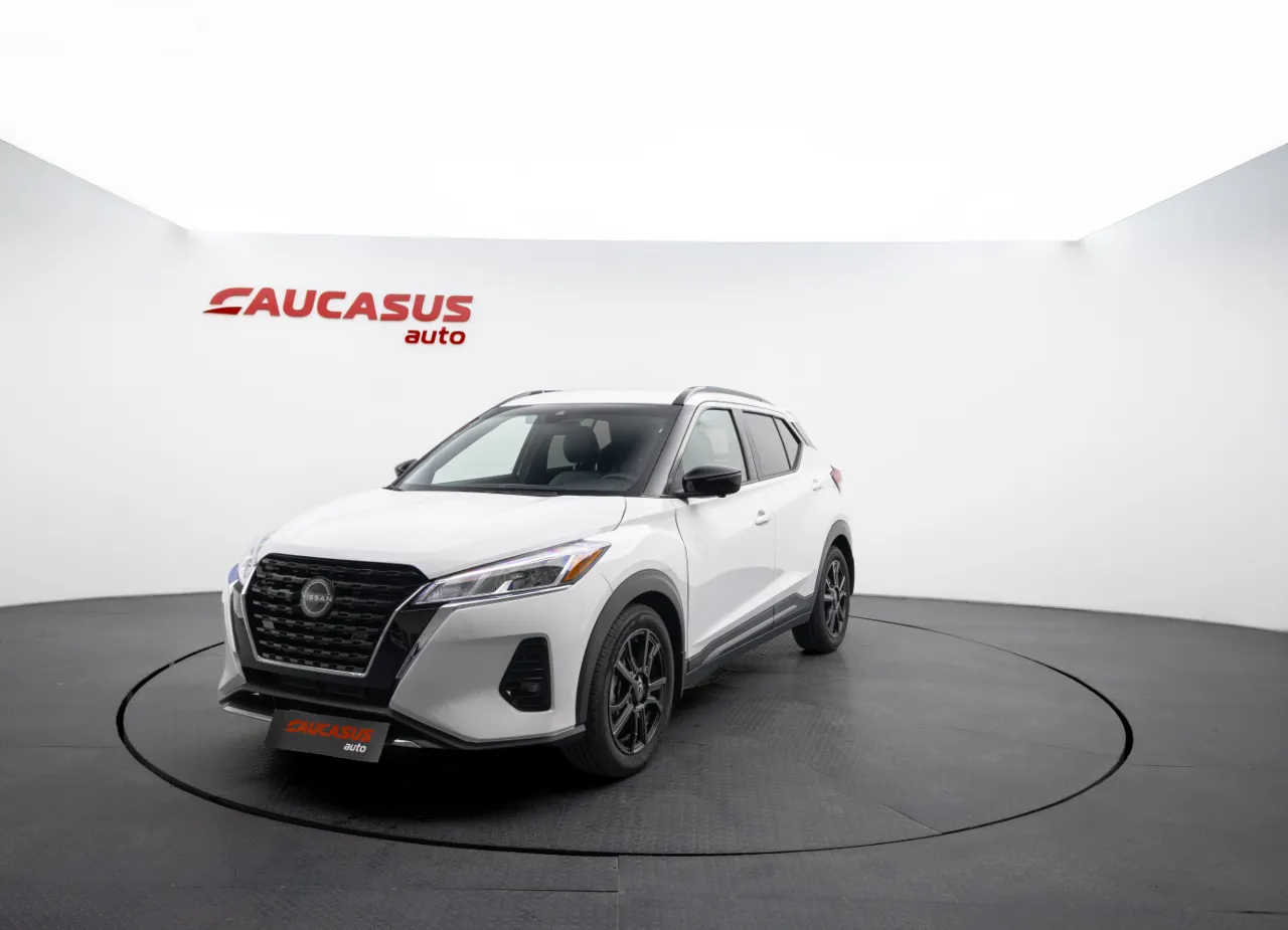 2022 NISSAN Kicks