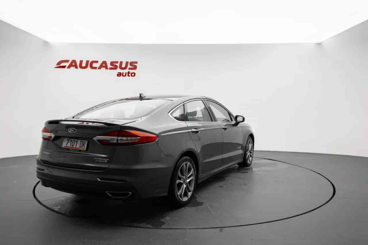 FORD Fusion - 4