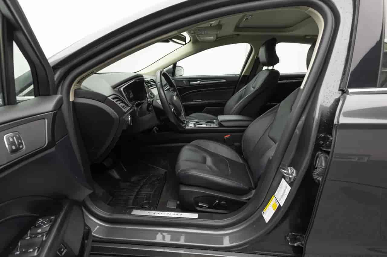 FORD Fusion - 10