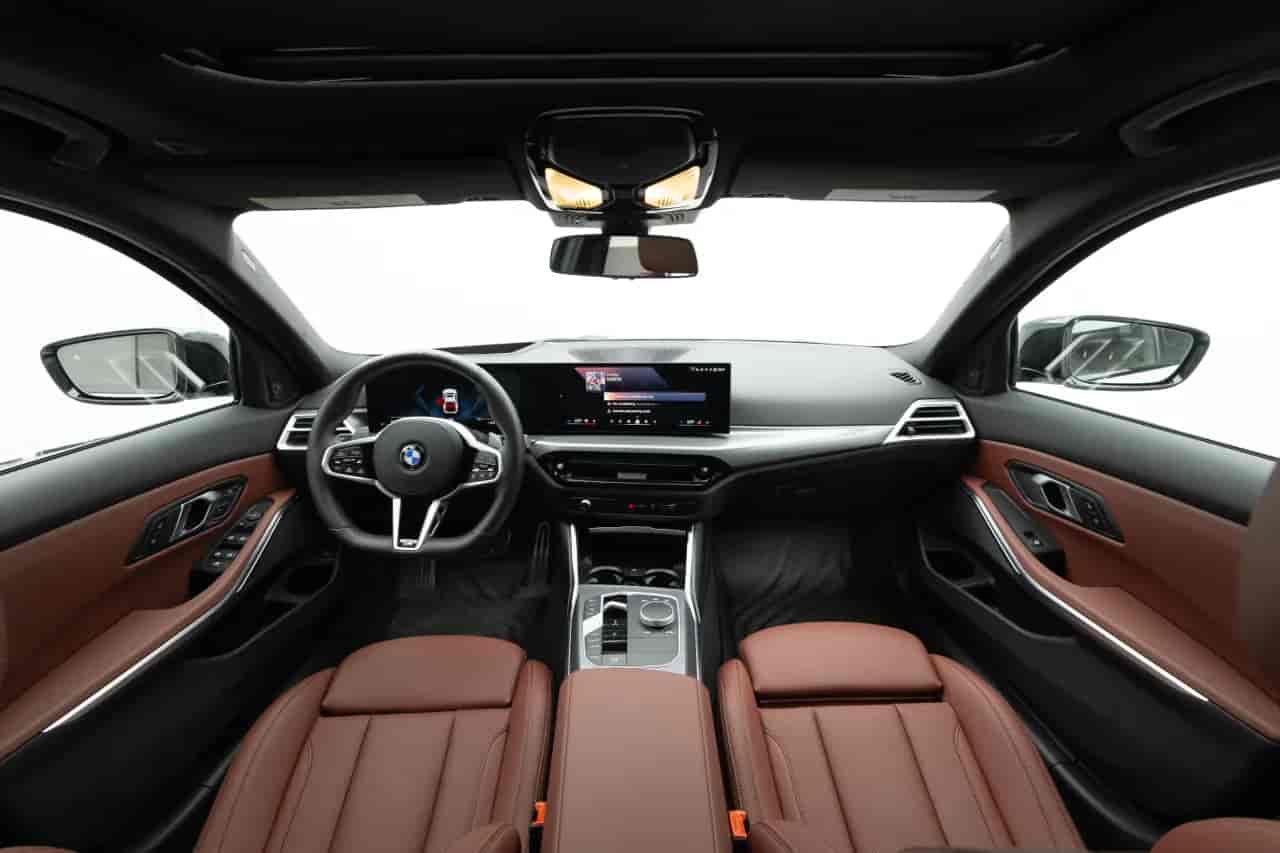 BMW 330i - 10