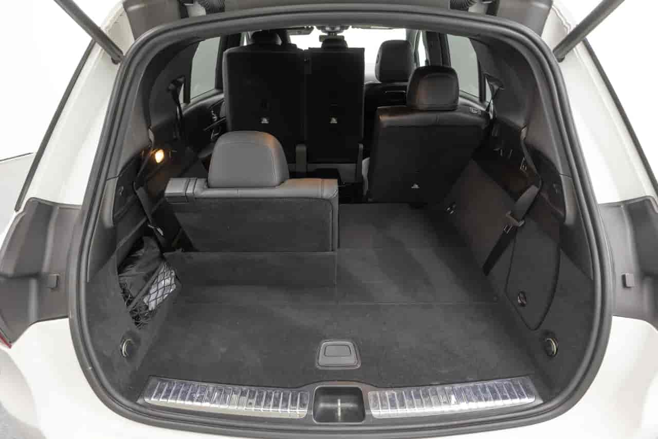 MERCEDES-BENZ E-Class - 7