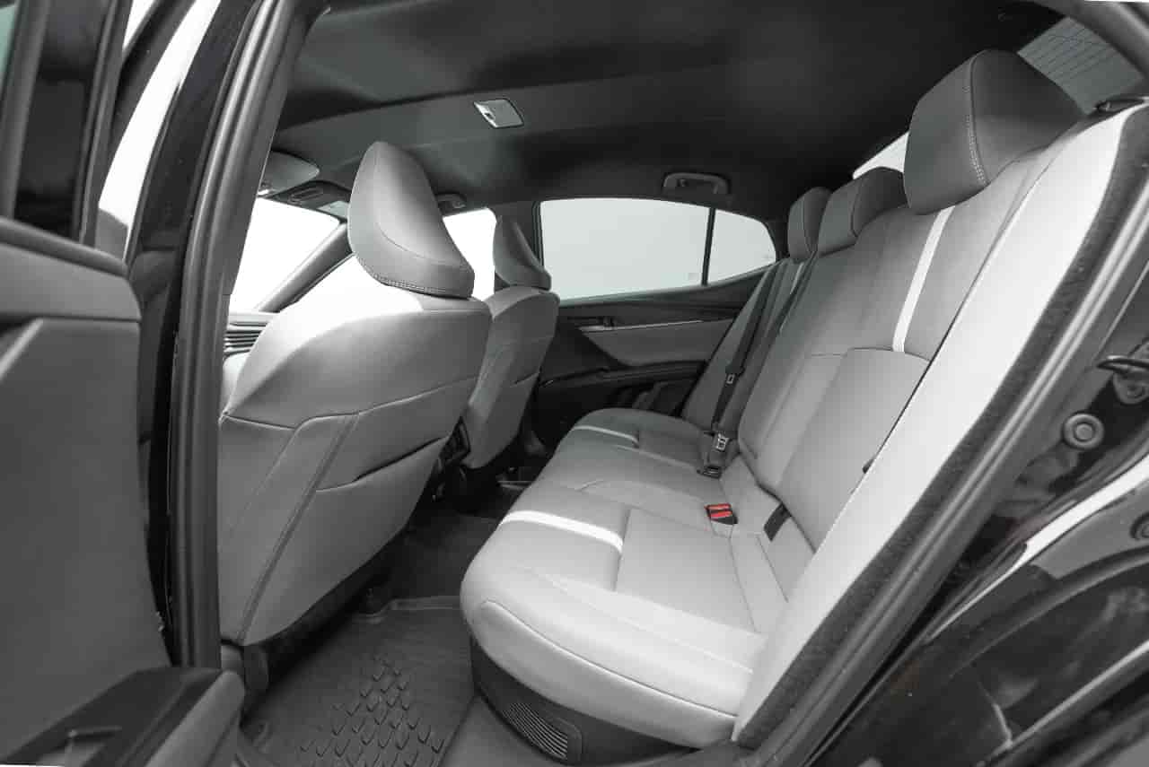 TOYOTA Camry - 8