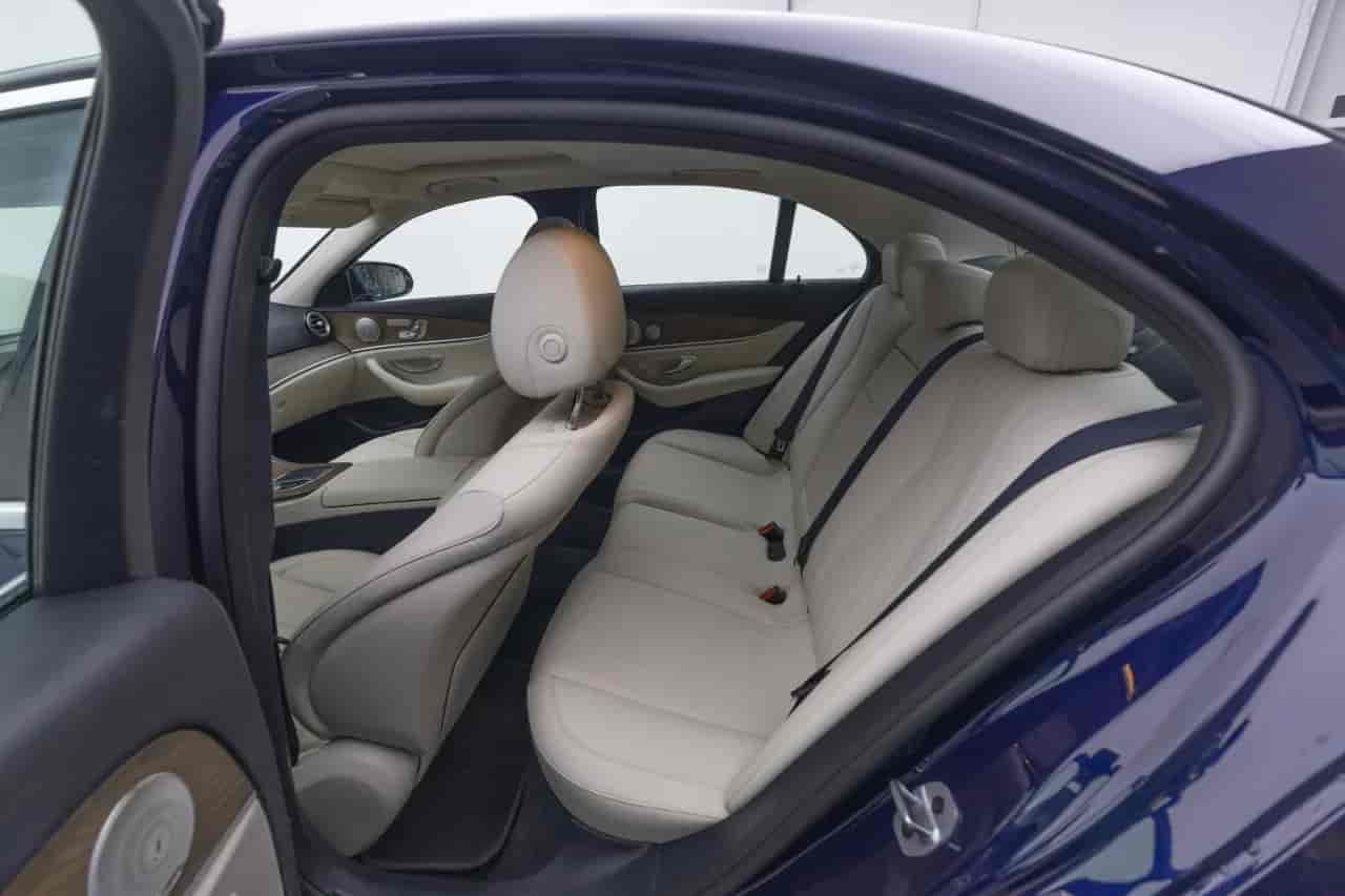 MERCEDES-BENZ E-Class - 8