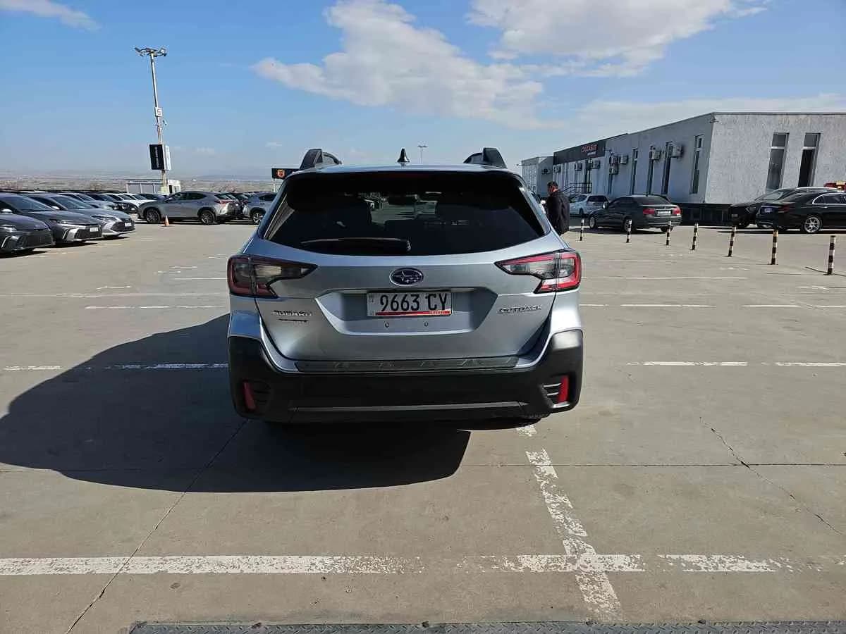SUBARU Outback - 5
