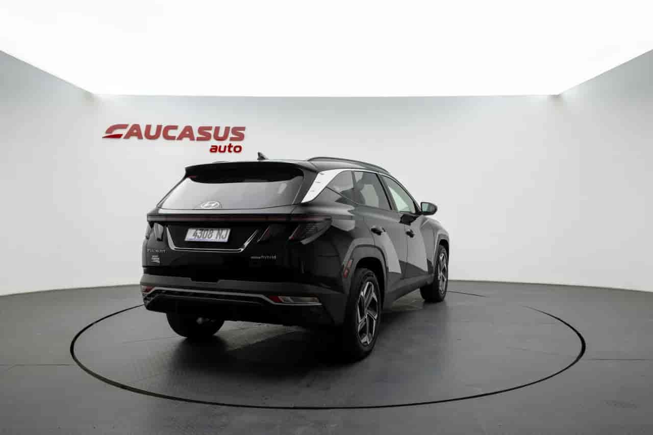 HYUNDAI Tucson - 4