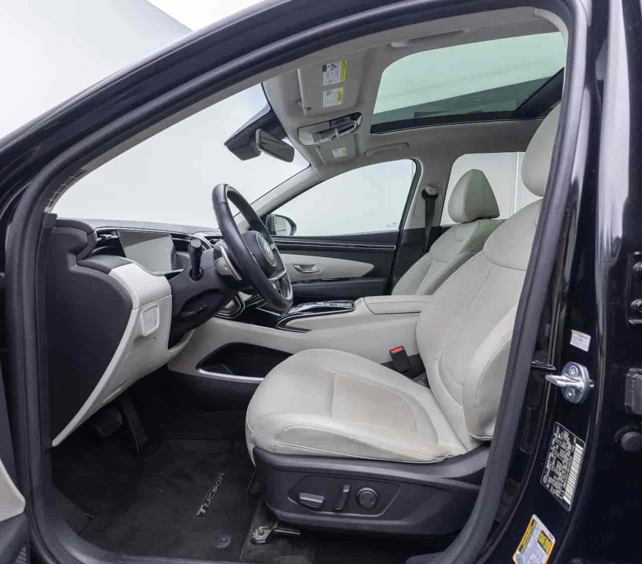 HYUNDAI Tucson - 10