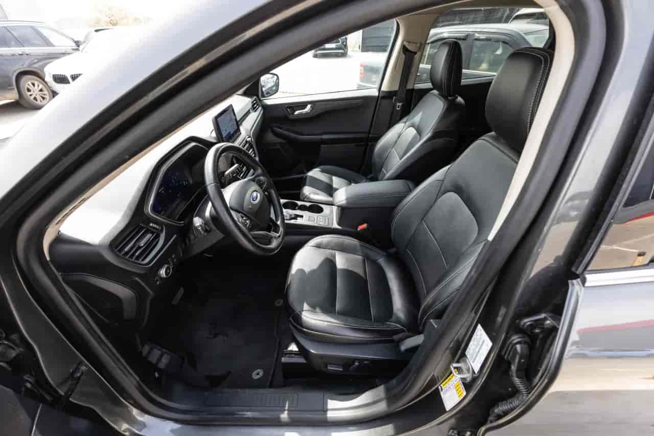 FORD Escape - 10