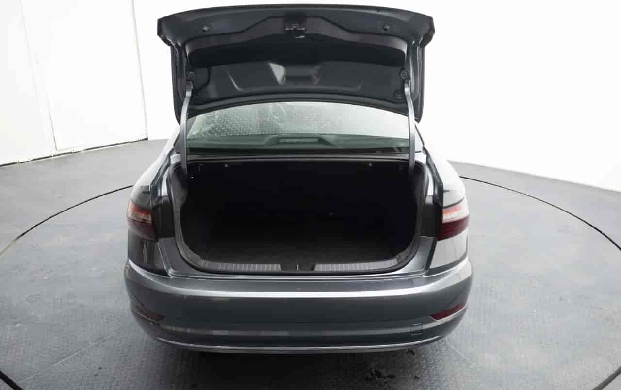 VOLKSWAGEN Jetta - 7