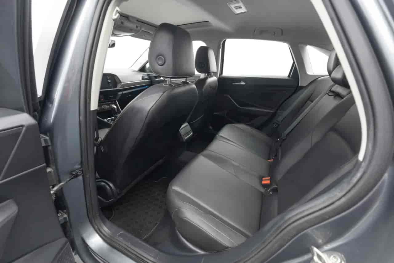 VOLKSWAGEN Jetta - 8