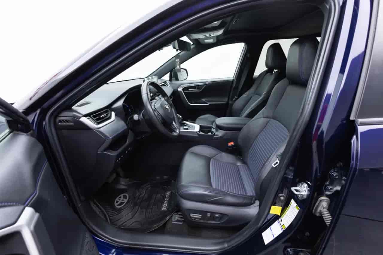 TOYOTA RAV4 - 10