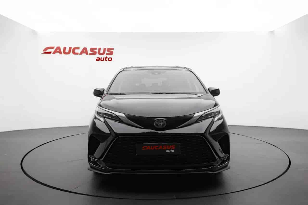 TOYOTA Sienna - 2