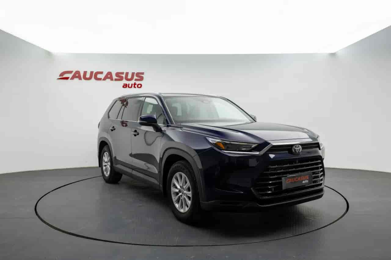 TOYOTA Grand Highlander - 3