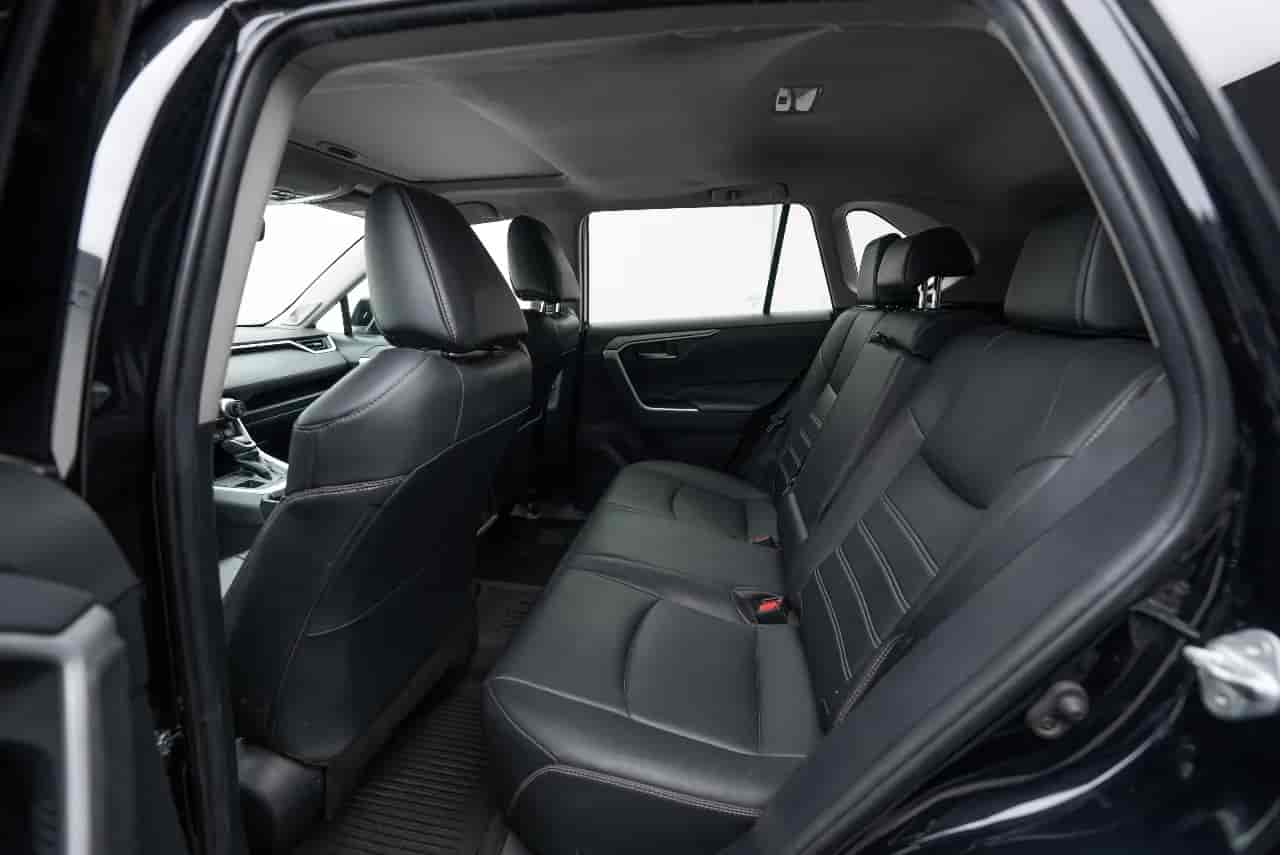 TOYOTA RAV4 - 8