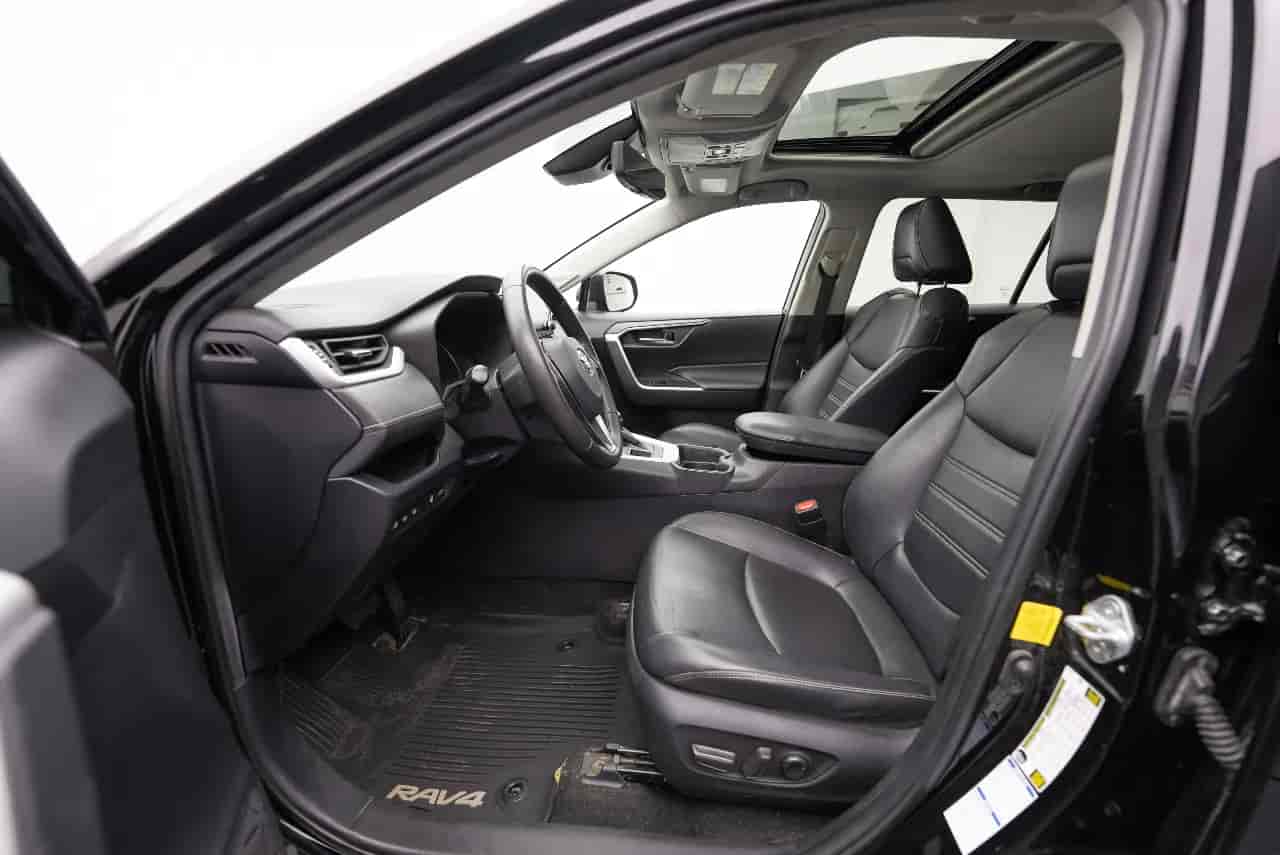 TOYOTA RAV4 - 10