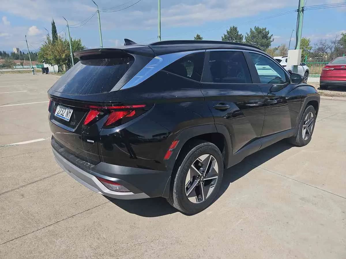 HYUNDAI Tucson - 5