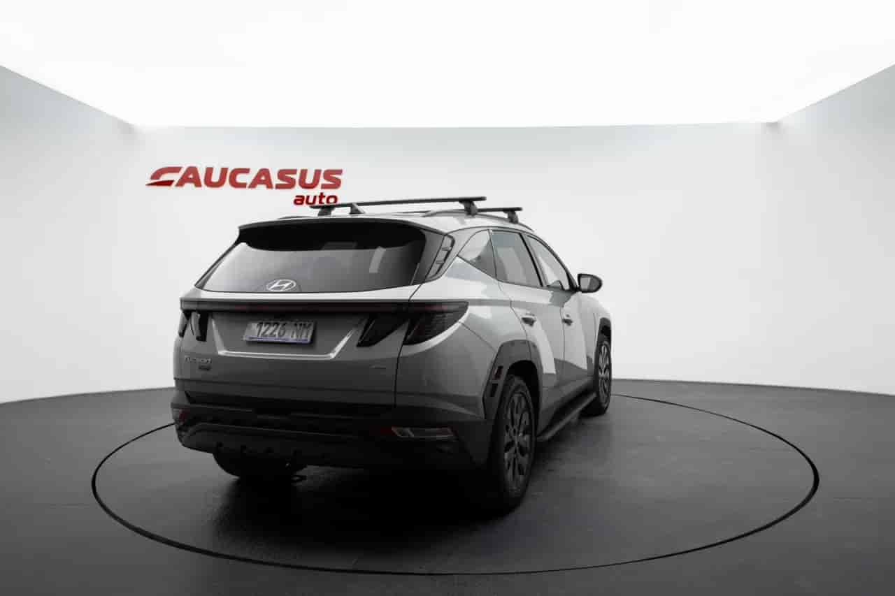 HYUNDAI Tucson - 4