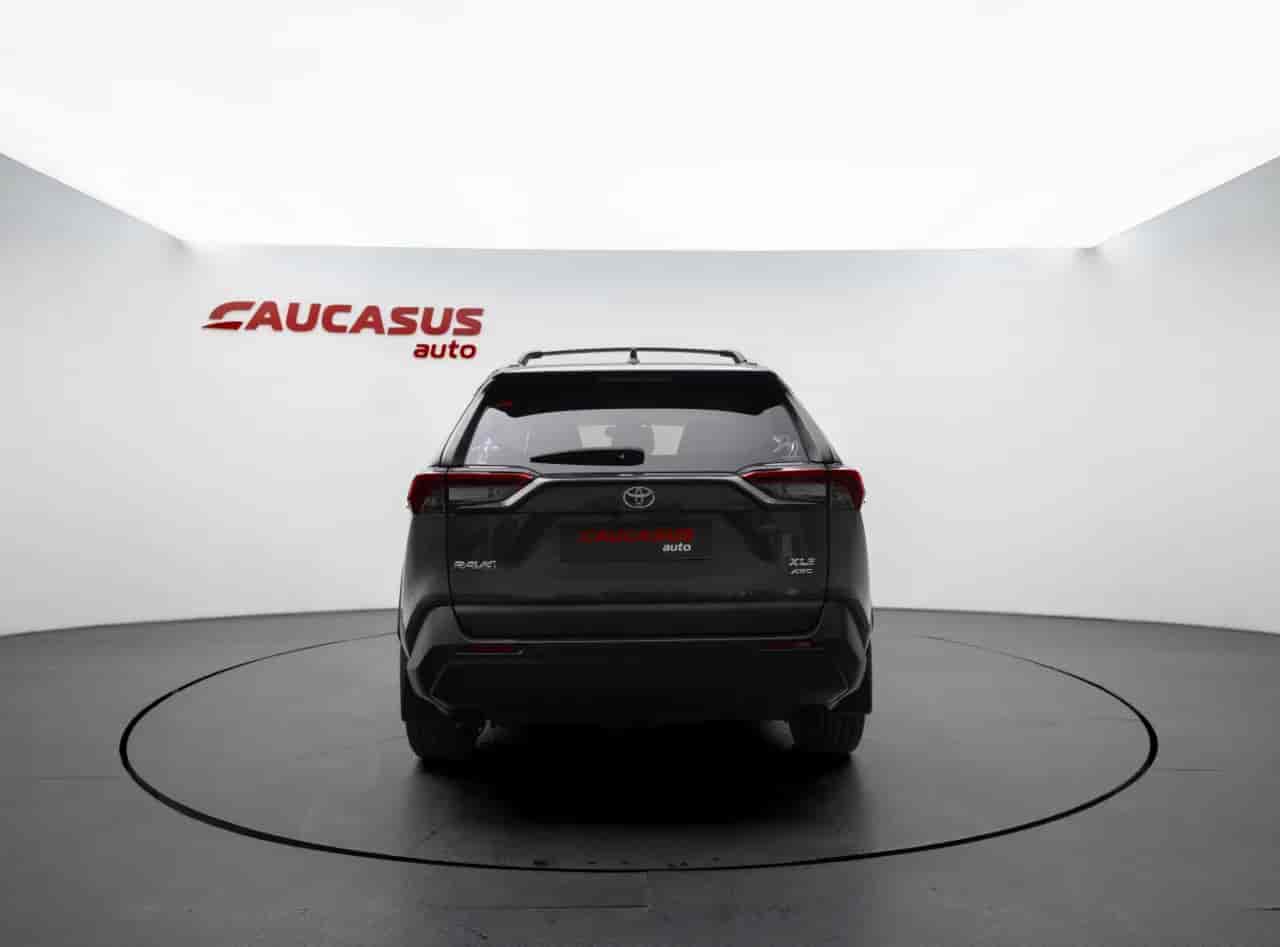 TOYOTA RAV4 - 5