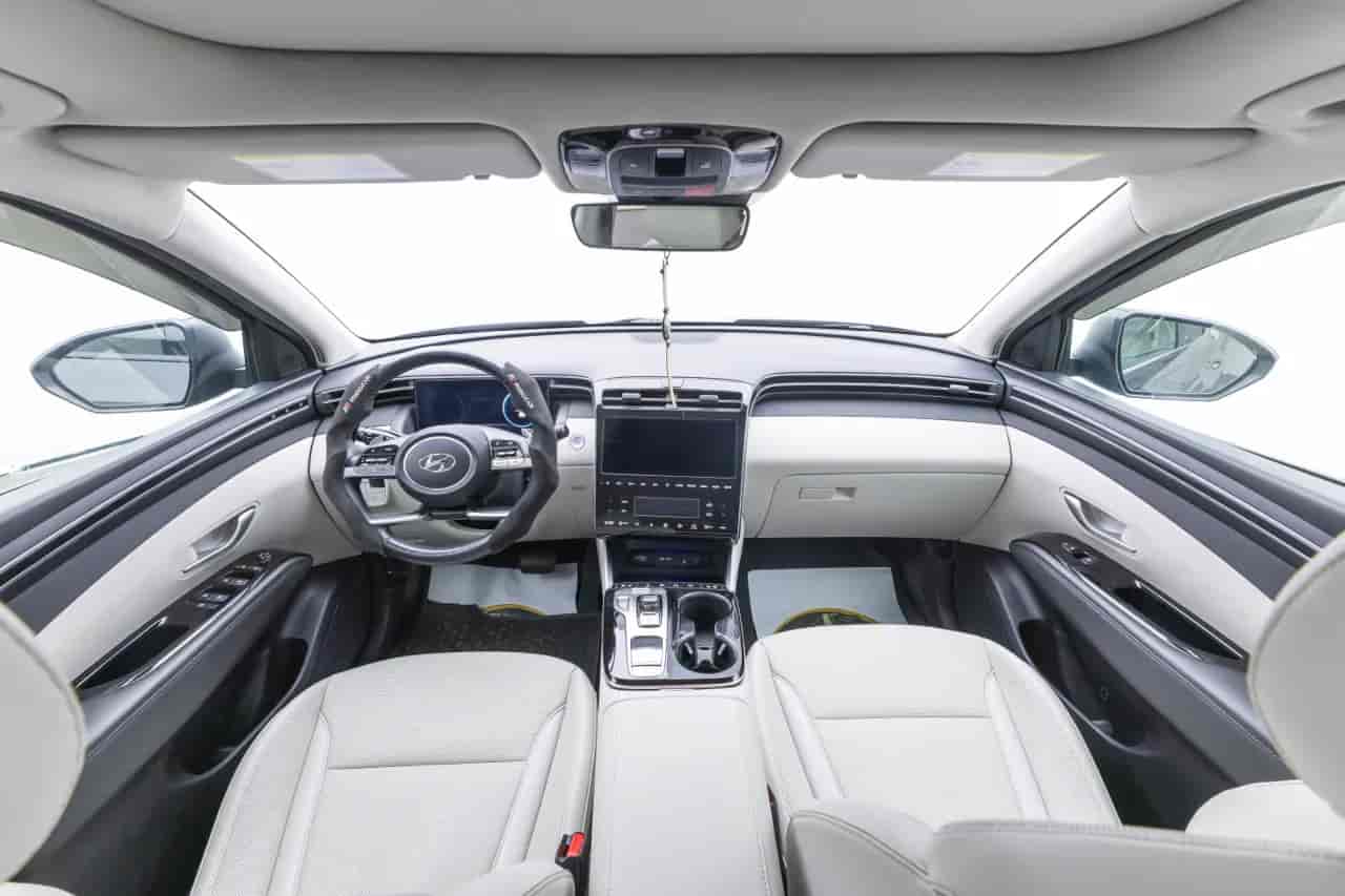 HYUNDAI Tucson - 9