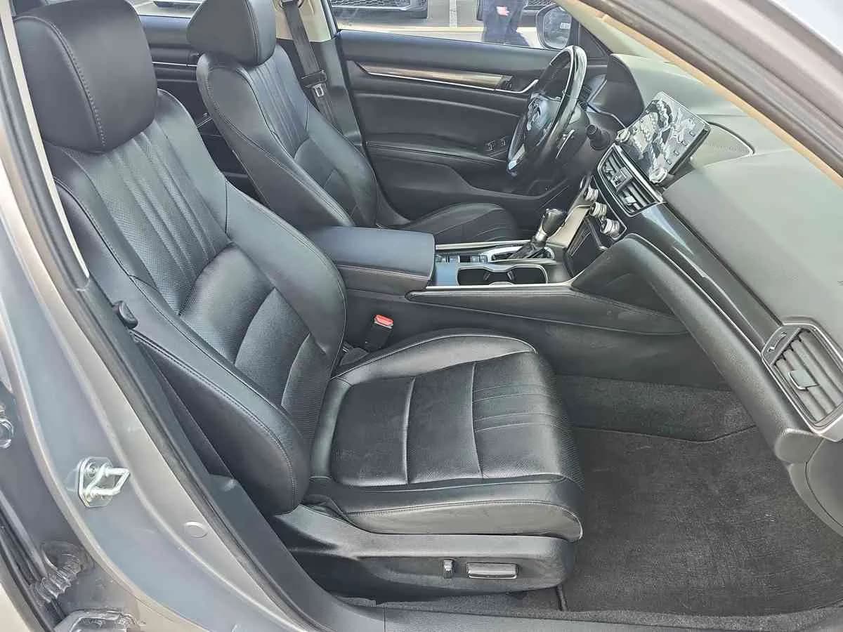 HONDA Accord - 4