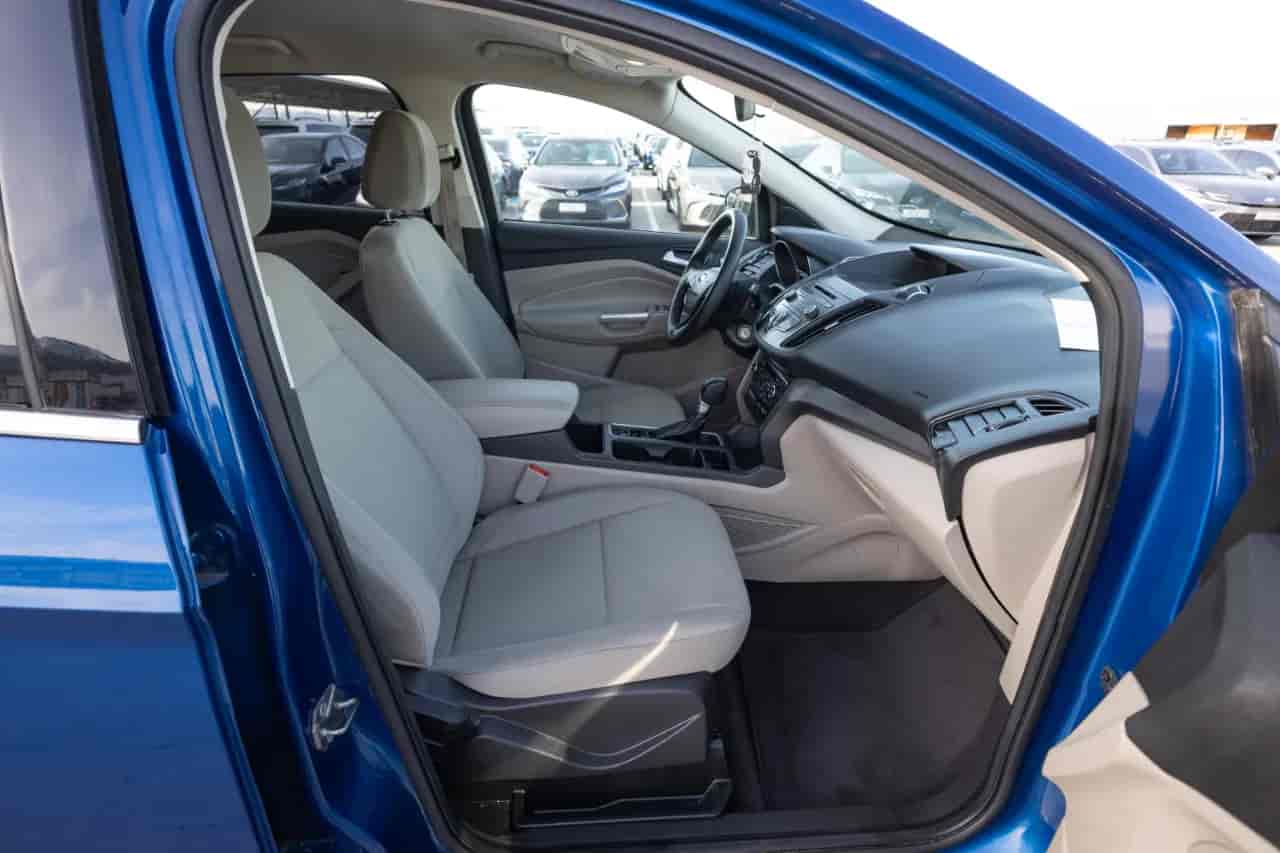 FORD Escape - 4