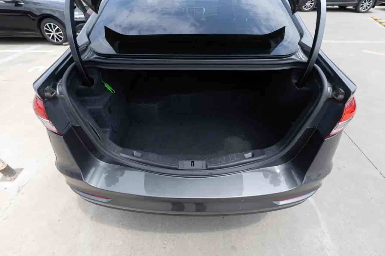 FORD Fusion - 10