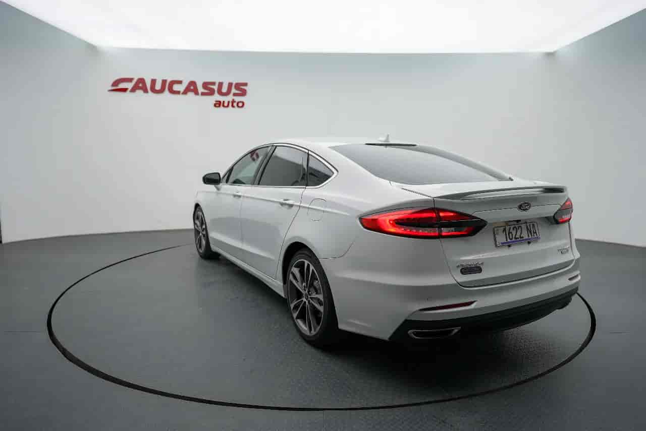 FORD Fusion - 4