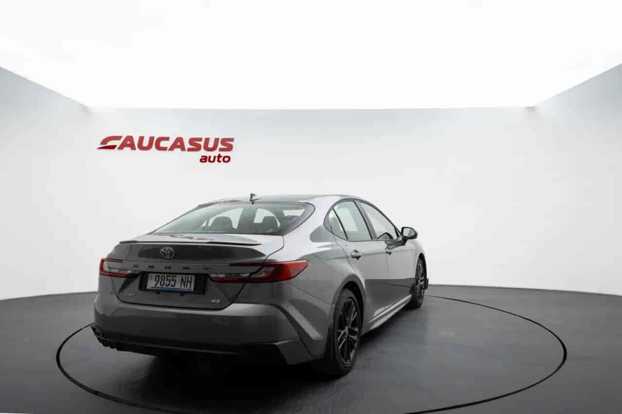 TOYOTA Camry - 4