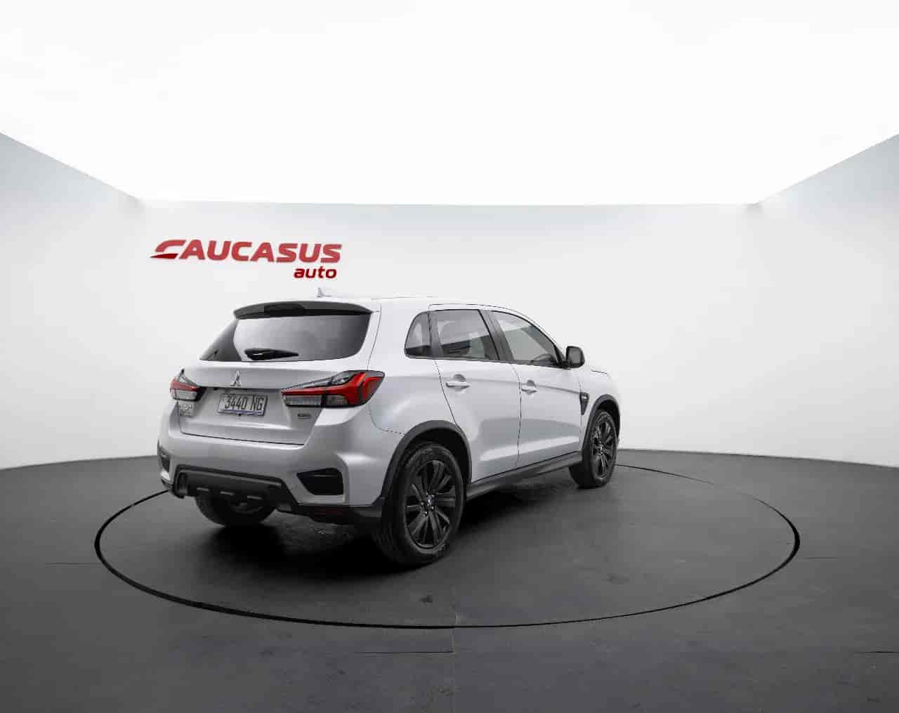 MITSUBISHI Outlander Sport - 4