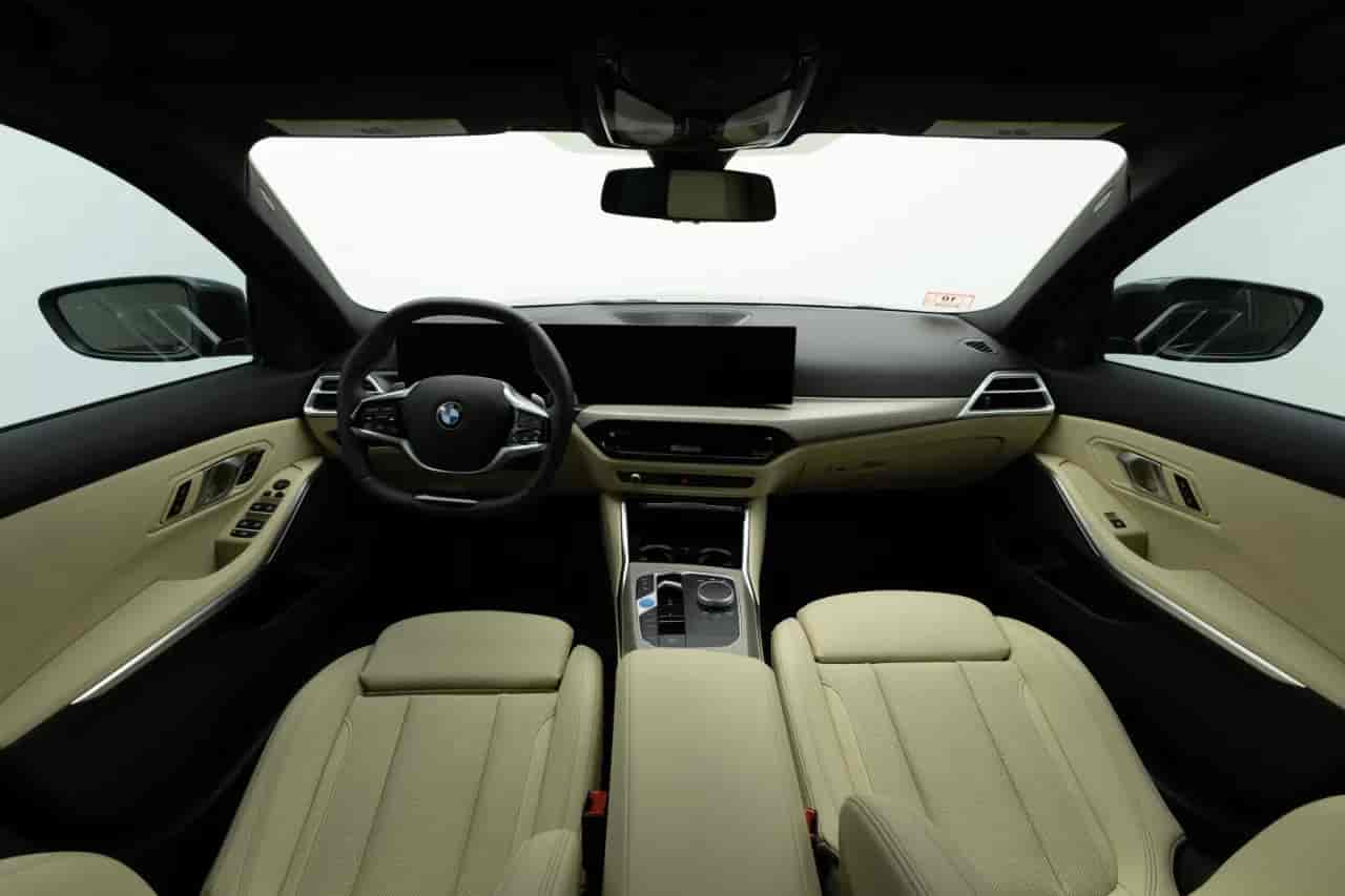 BMW 3-Series - 7