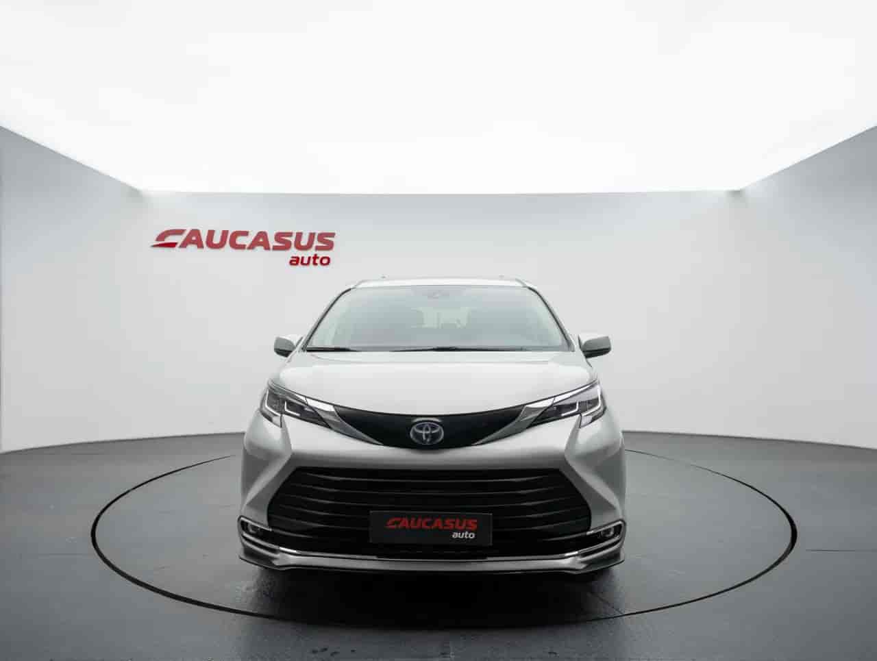 TOYOTA Sienna - 2