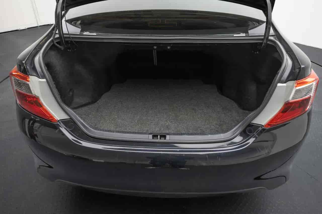 TOYOTA Camry - 8