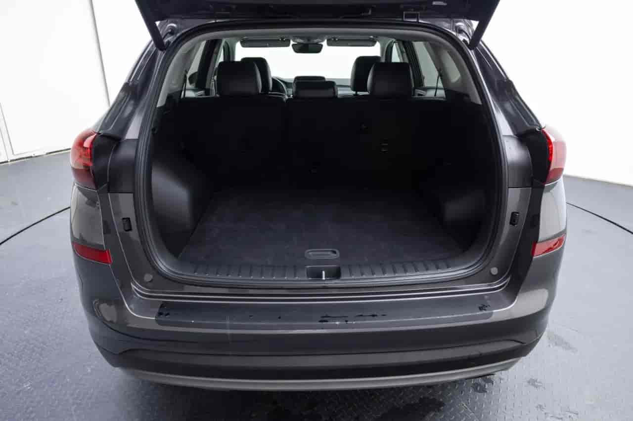 HYUNDAI Tucson - 7