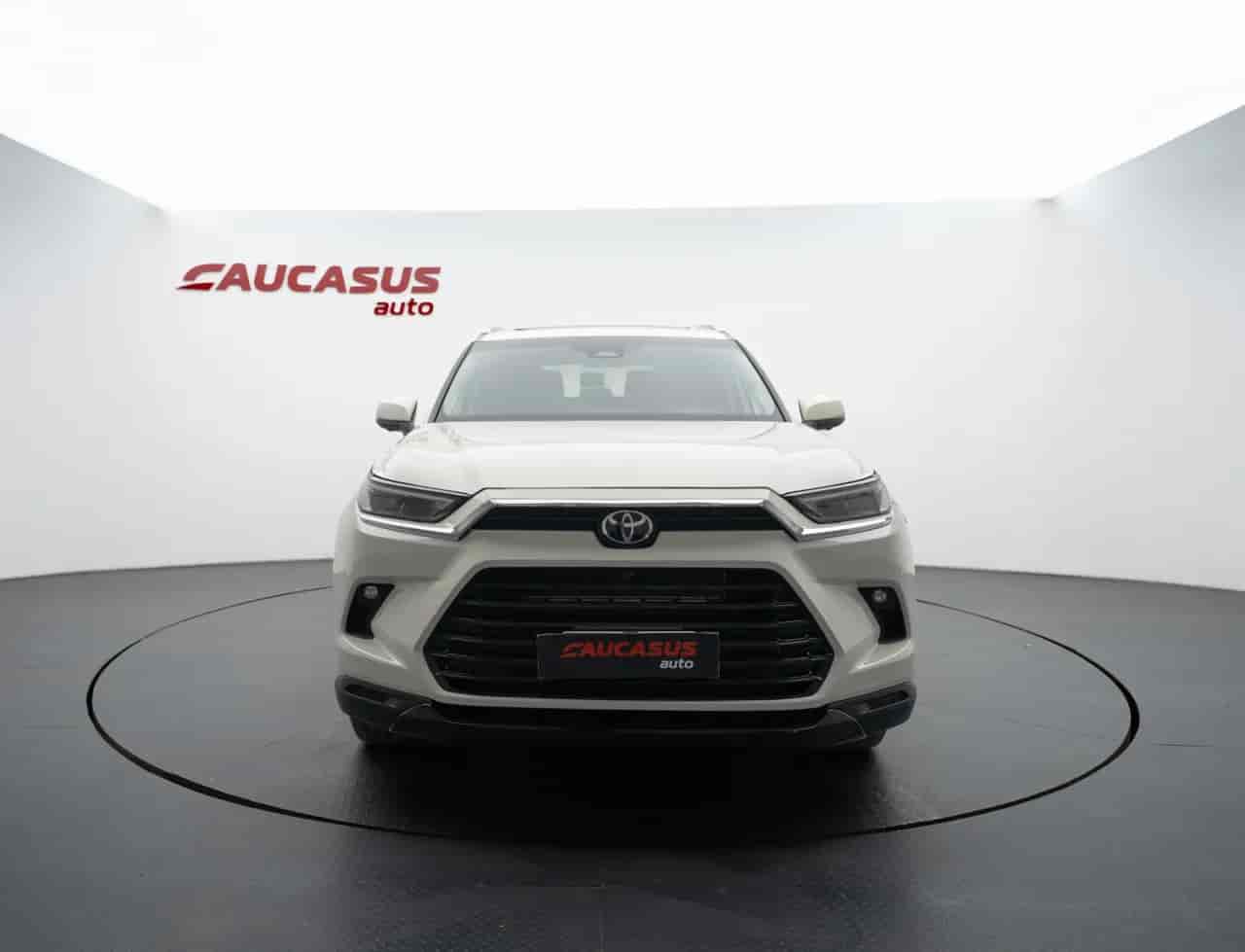 TOYOTA Grand Highlander - 2
